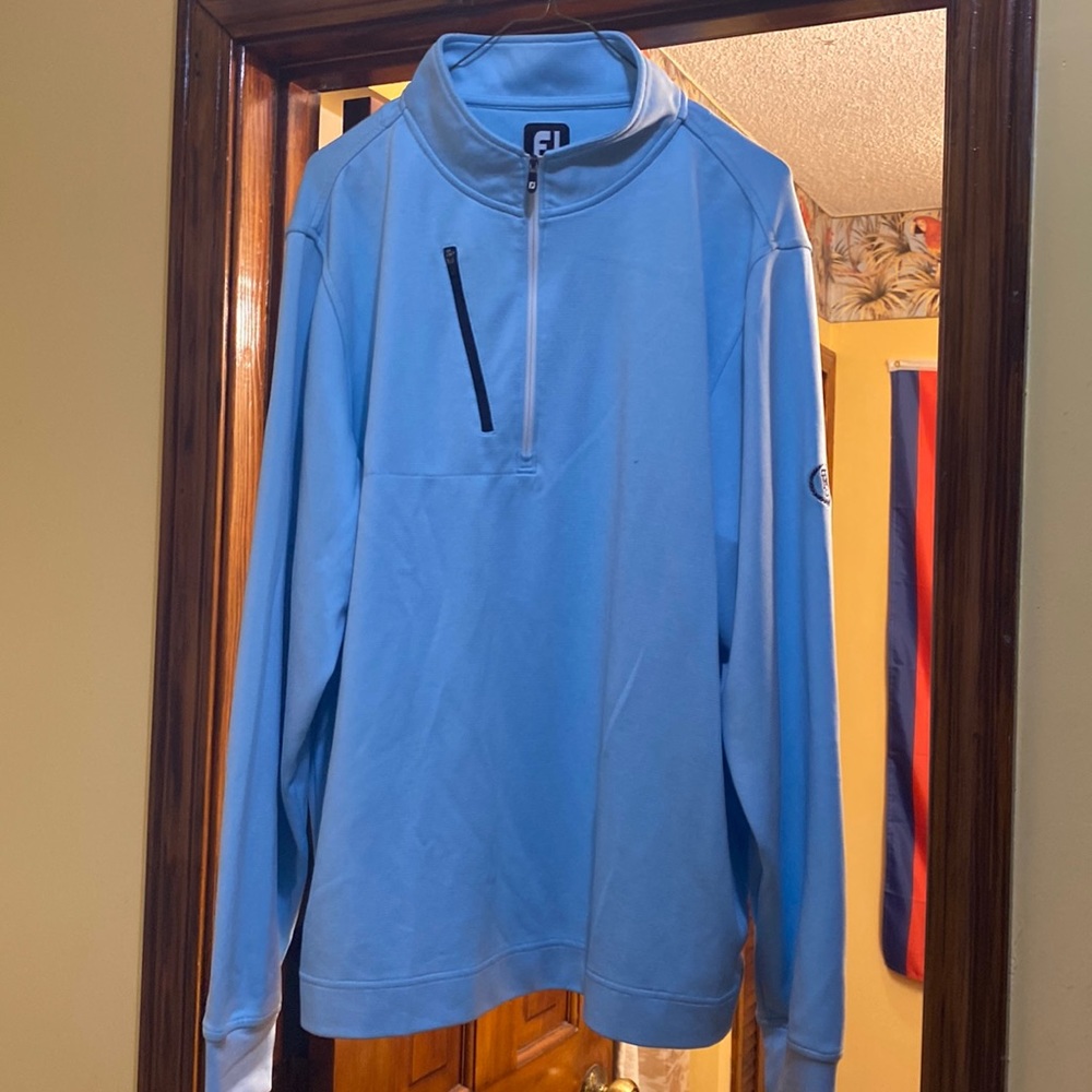Fj lightly worn golf pullover